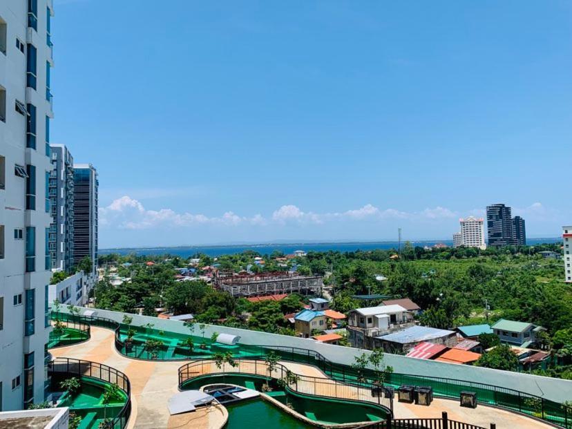 The Mactan Town Hotel Lapu-Lapu City Exterior photo
